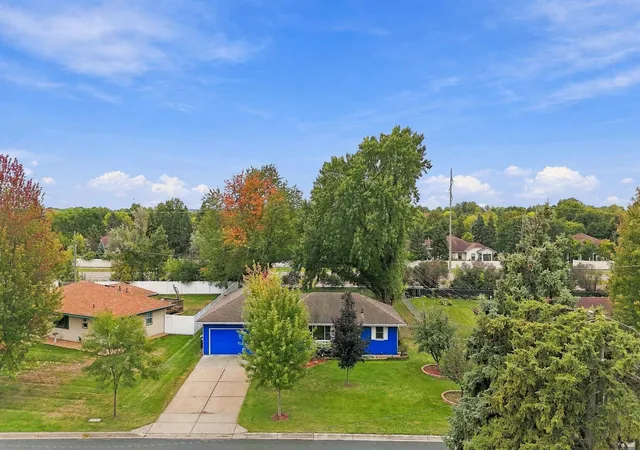 Photo 2 of Sale Pending at 4050 Upper 149th St W, Rosemount, MN 55068 | MLS# 7126146 | Listing updated on 2026-10-05