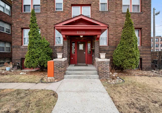 5th image of 2218 Nicollet Ave #1, Minneapolis, MN 55404 | MLS# 7126147