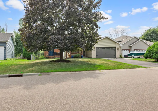 2nd image of 7419 52nd St N, Saint Paul, MN 55128 | MLS# 7126149