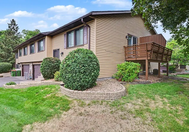 3rd image of 1086 122Nd Ave Ne, Minneapolis, MN 55434 | MLS# 7126150