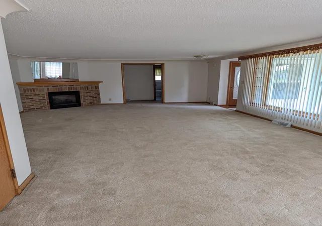 Photo 4 of Single family home for sale at 209 3rd Avenue, Madison, MN 56256 | MLS# 7126156 | Listing updated on 2026-09-08