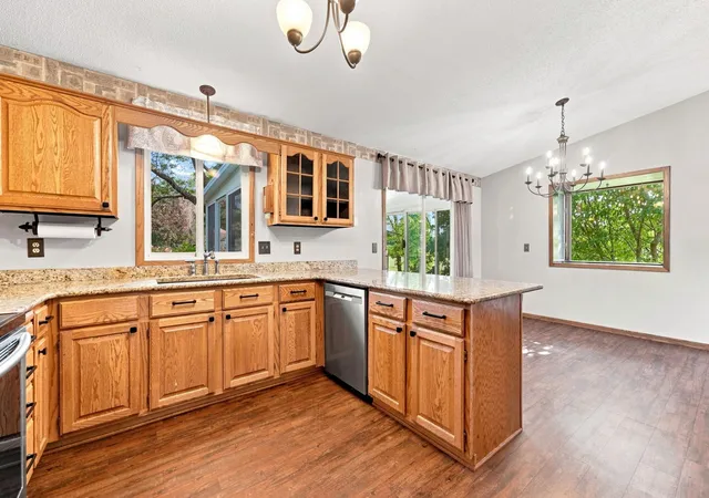 4th image of 7470 Upper 26Th St, Saint Paul, MN 55128 | MLS# 7126171