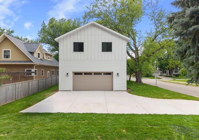 35th image of 5801 Fairfax Ave, Minneapolis, MN 55424 | MLS# 7126179