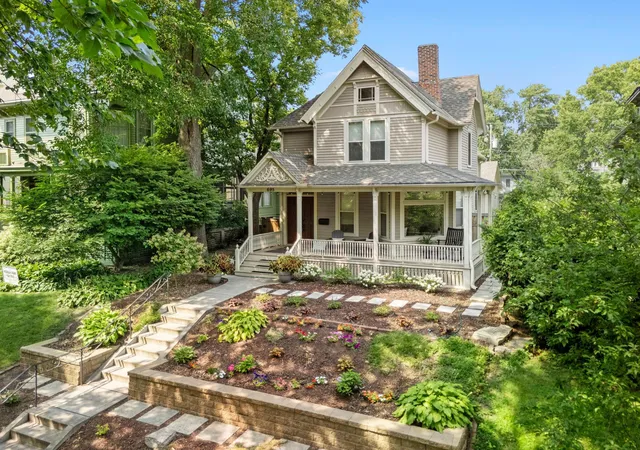 Photo 1 of Single family home for sale at 695 Fairmount Ave, Saint Paul, MN 55105 | MLS# 7126199 | Listing updated on 2026-09-03