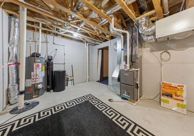 39th image of 611 Mari Dean Blvd #6, Lake Crystal, MN 56055 | MLS# 7126244