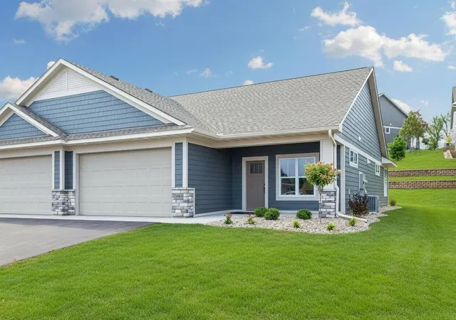 2nd image of 1400 Anchor Ave, River Falls, WI 54022 | MLS# 7126270