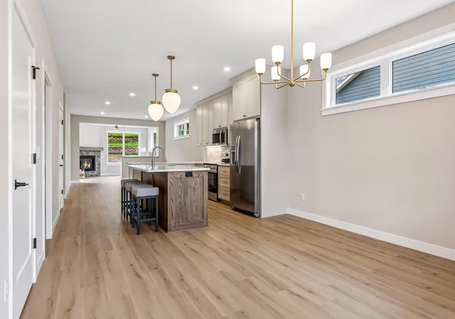 4th image of 1400 Anchor Ave, River Falls, WI 54022 | MLS# 7126270