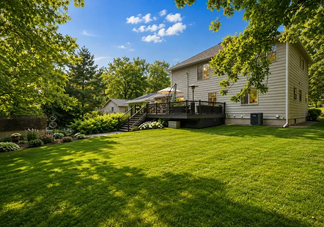 35th image of 14901 Williston Ln, Minnetonka, MN 55345 | MLS# 7126275