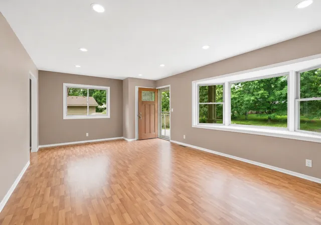 4th image of 14901 Williston Ln, Minnetonka, MN 55345 | MLS# 7126275