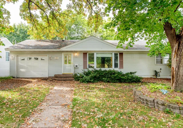 Single family home for sale at 1359 Sumner St, Saint Paul, MN 55116 | MLS# 7126298 | Listing updated on 2026-10-05
