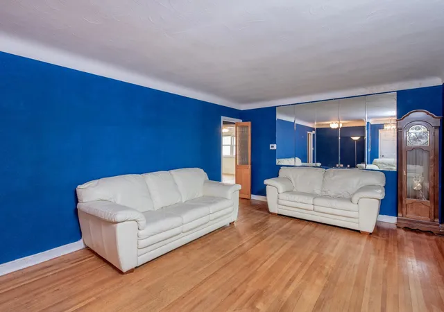 Photo 1 of Single family home for sale at 1359 Sumner St, Saint Paul, MN 55116 | MLS# 7126298 | Listing updated on 2026-10-05