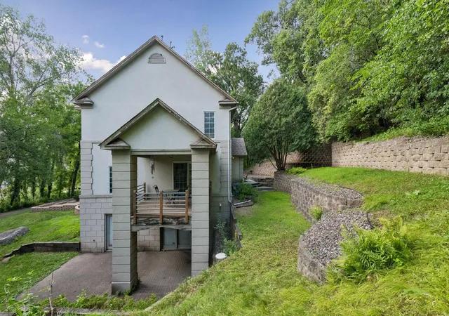 4th image of 3215 Hazelwood W, Wayzata, MN 55391 | MLS# 7126314