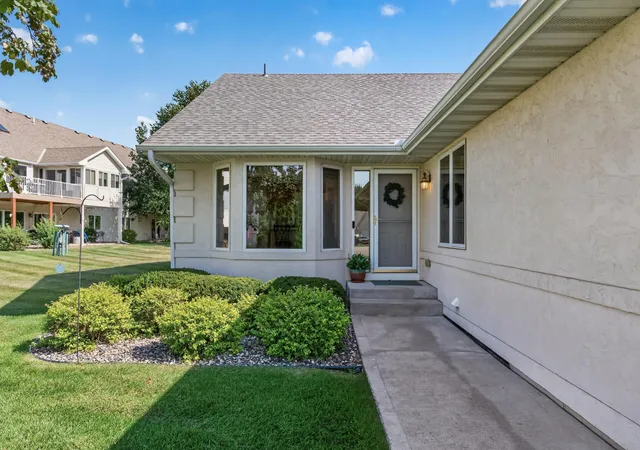 Photo 2 of Single family home for sale at 14943 Hillside Cir Nw, Prior Lake, MN 55372 | MLS# 7126316 | Listing updated on 2026-09-17