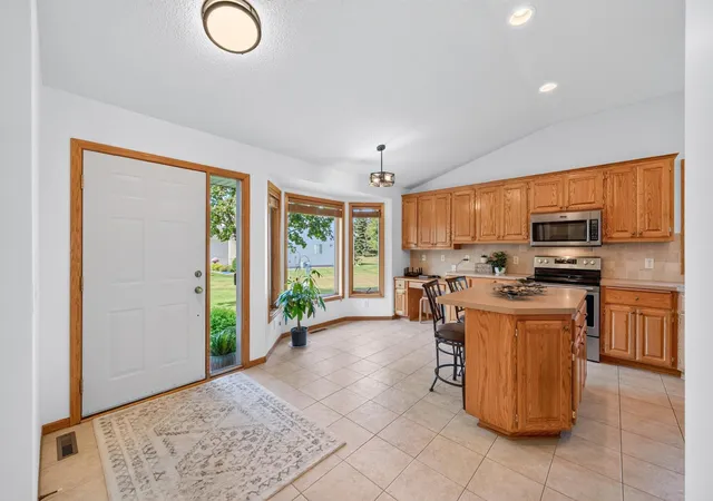 Photo 4 of Single family home for sale at 14943 Hillside Cir NW, Prior Lake, MN 55372 | MLS# 7126316 | Listing updated on 2026-09-17