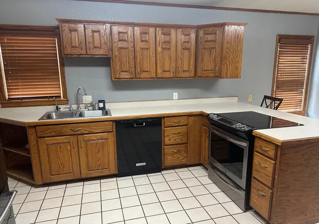Photo 3 of Single family home for sale at 523 Davis Ave, Westbrook, MN 56183 | MLS# 7126321 | Listing updated on 2026-08-14