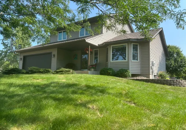 Photo 2 of Single family home for sale at 899 Wert Rd, Hudson, WI 54016 | MLS# 7126324 | Listing updated on 2026-09-24