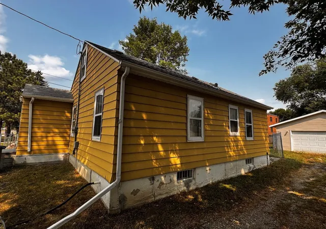 Photo 3 of Single family home for sale at 622 9th Street N, Moorhead, MN 56560 | MLS# 7126331 | Listing updated on 2026-08-13