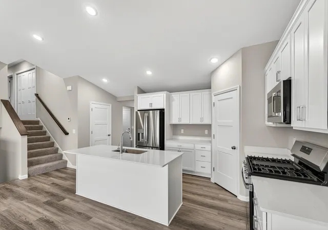 2nd image of 1531 Woods Rd Ne, Isanti, MN 55040 | MLS# 7126334
