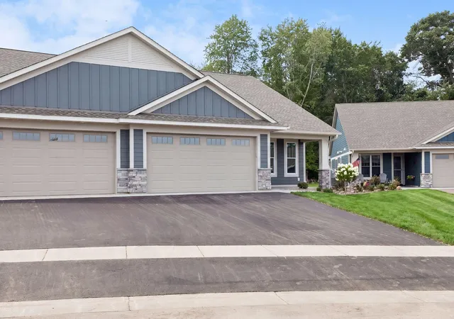 2nd image of 2915 Thompson Dr, River Falls, WI 54022 | MLS# 7126338