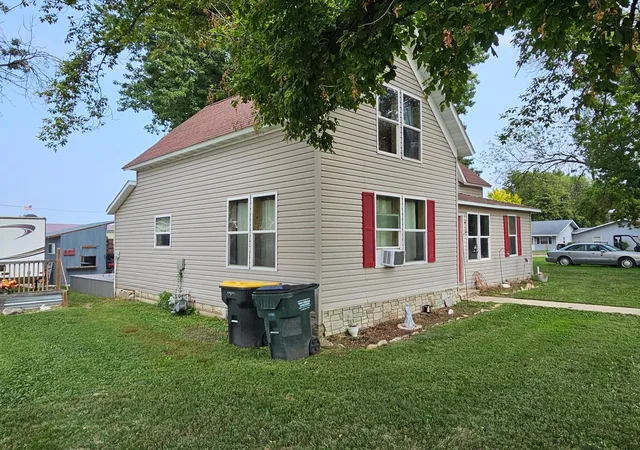 32nd image of 107 2nd Ave E, Lamberton, MN 56152 | MLS# 7126345