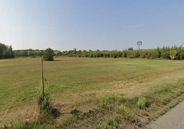 4th image of 420 Lemieur St, Little Falls, MN 56345 | MLS# 7126346