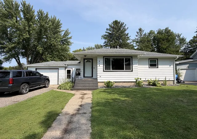 2nd image of 618 N Miller Ave, Litchfield, MN 55355 | MLS# 7126351