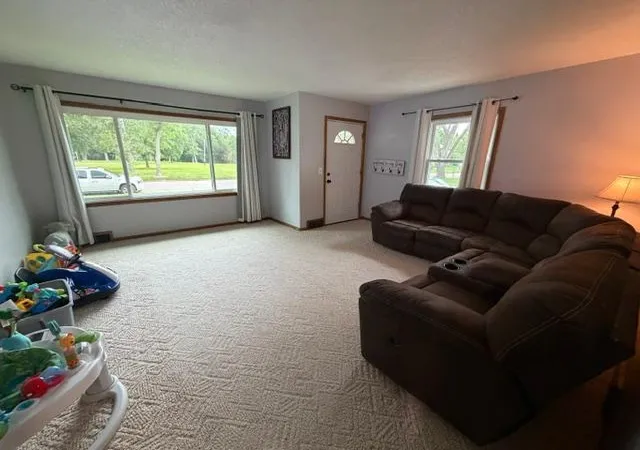 5th image of 618 N Miller Ave, Litchfield, MN 55355 | MLS# 7126351