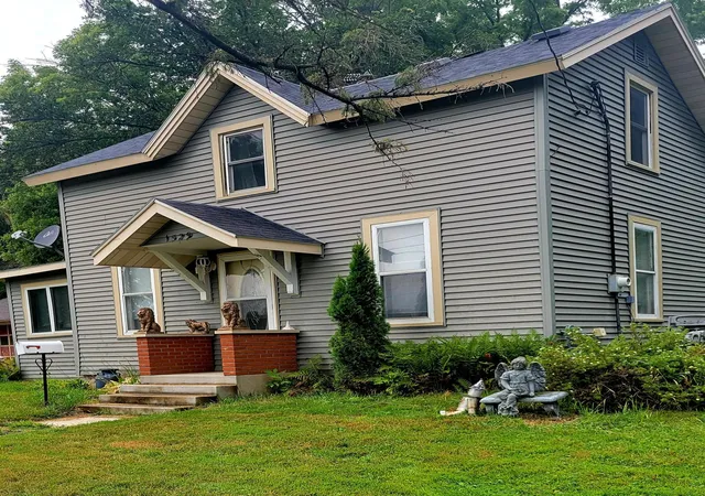 1st image of 1529 Bush St, Red Wing, MN 55066 | MLS# 7126367