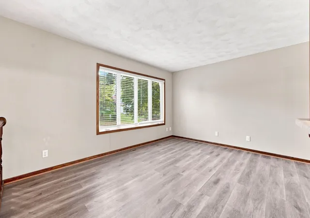 Photo 3 of Single family home for sale at 1213 W 158th Street, Burnsville, MN 55306 | MLS# 7126378 | Listing updated on 2026-09-01