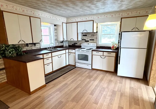 Photo 2 of Single family home for sale at 17915 140th Avenue NE, Thief River Falls, MN 56701 | MLS# 7126392 | Listing updated on 2026-08-31