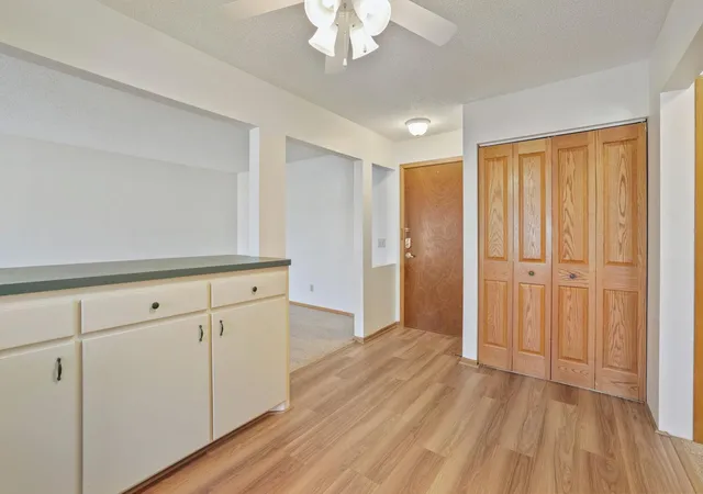 Listing Photo 5 - Condo for sale in building located at 10720 Rockford Rd, Plymouth, MN 55442 - Unit #305
