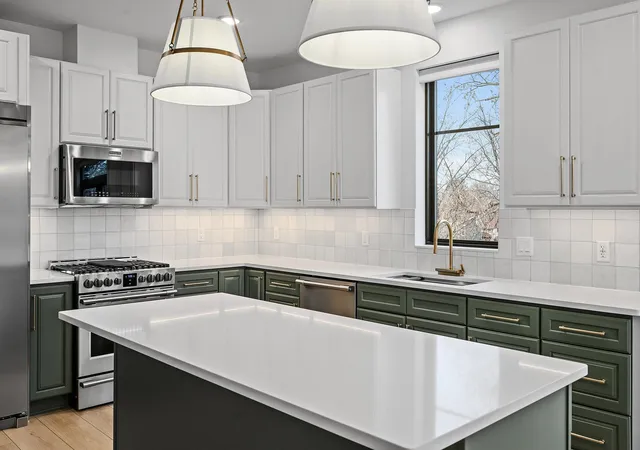 Listing Photo 4 - Condo for sale in building located at 2318 Johnson St NE, Minneapolis, MN 55418 - Unit #201