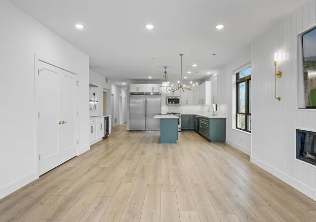 Listing Photo 5 - Condo for sale in building located at 2318 Johnson St NE, Minneapolis, MN 55418 - Unit #201