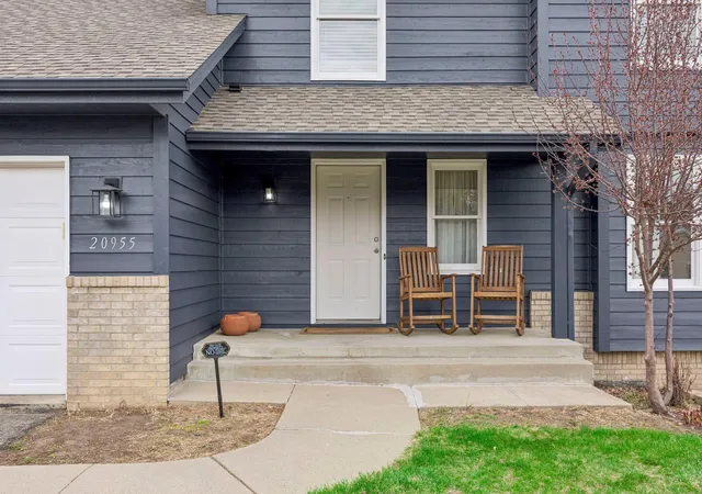 Photo 3 of Sale Pending at 20955 Jamestown Ave, Lakeville, MN 55044 | MLS# 7126403 | Listing updated on 2026-09-29