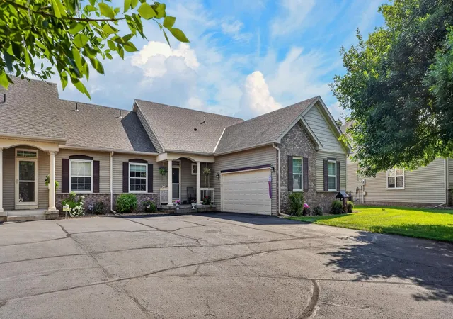 Photo 3 of Single family home for sale at 4992 384th Trail, North Branch, MN 55056 | MLS# 7126406 | Listing updated on 2026-09-18