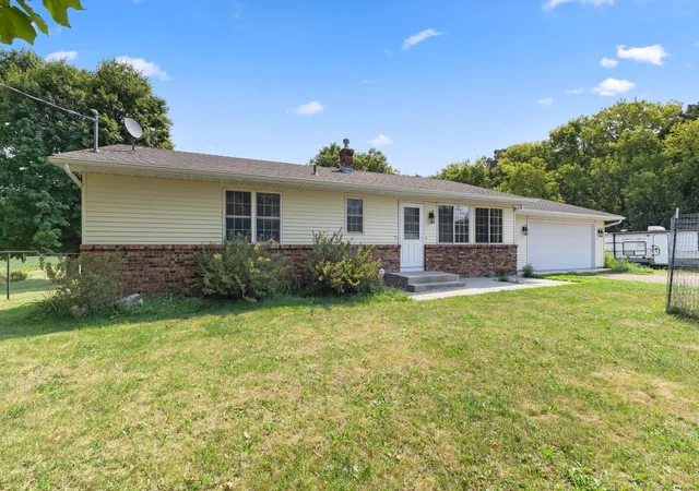 2nd image of 721 Oak Ave S, Maple Lake, MN 55358 | MLS# 7126408