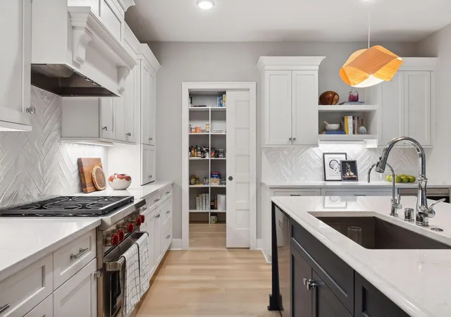 Photo 4 of Condo for sale at 222 Ferndale Rd S #303, Wayzata, MN 55391 | MLS# 7126415 | Listing updated on 2026-09-29