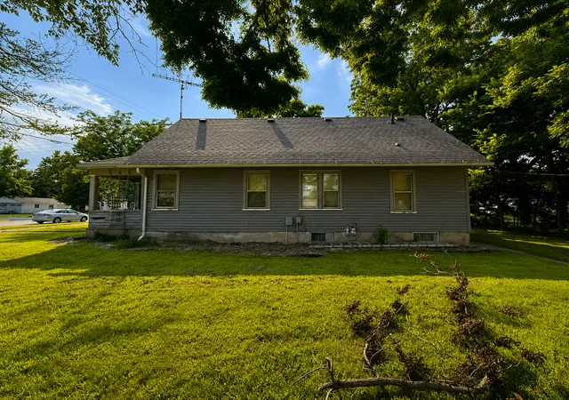 3rd image of 105 Central Ave W, Medford, MN 55049 | MLS# 7126429