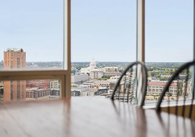 Photo 2 of Condo for sale at 168 6Th St E #3101, Saint Paul, MN 55101 | MLS# 7126432 | Listing updated on 2026-09-01