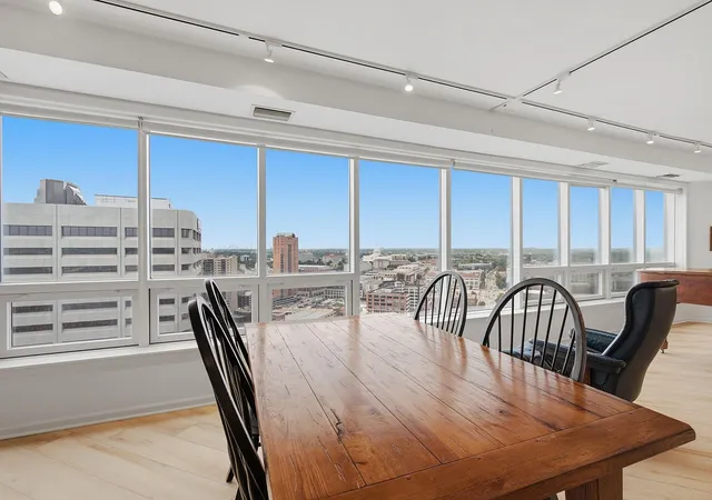 Photo 3 of Condo for sale at 168 6Th St E #3101, Saint Paul, MN 55101 | MLS# 7126432 | Listing updated on 2026-09-01
