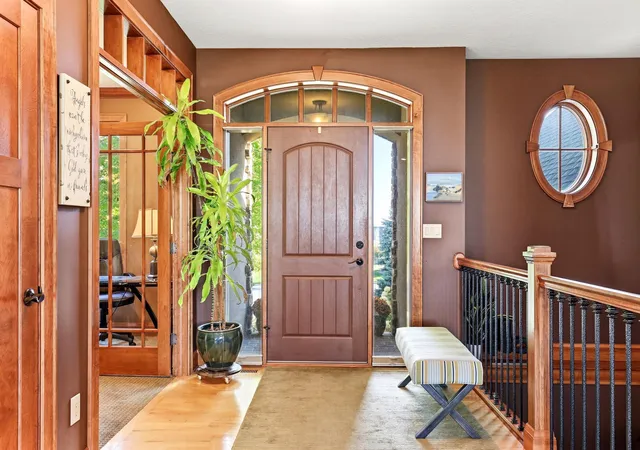 Photo 3 of Single family home for sale at 1782 Fallbrooke Dr, Hastings, MN 55033 | MLS# 7126436 | Listing updated on 2026-10-16