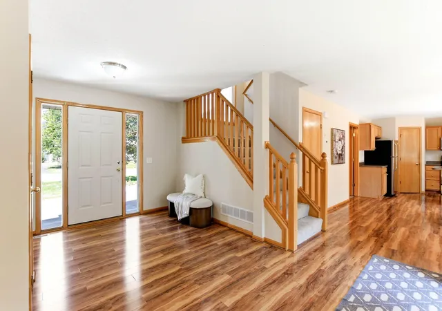3rd image of 1676 Philipp Wy, Shakopee, MN 55379 | MLS# 7126448