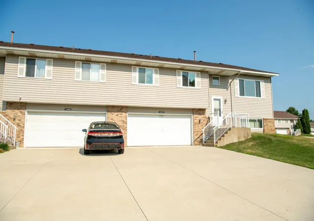 Photo 1 of Single family home for sale at 15872 Granada Ave, Saint Paul, MN 55124 | MLS# 7126451 | Listing updated on 2026-08-13