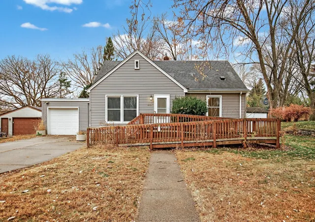 2nd image of 2057 Giesmann St, Saint Paul, MN 55113 | MLS# 7126454