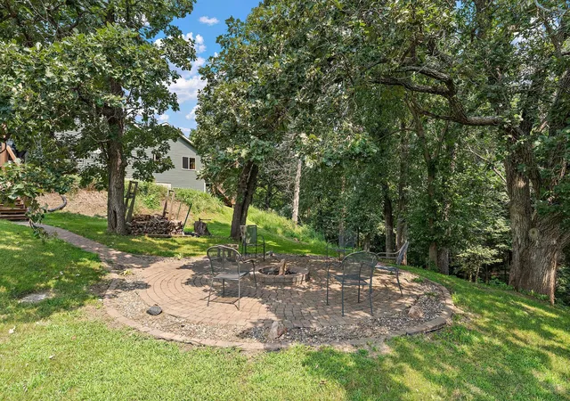Photo 3 of Single family home for sale at 2823 Dunlap Ln Se, Rochester, MN 55904 | MLS# 7126456 | Listing updated on 2026-09-30