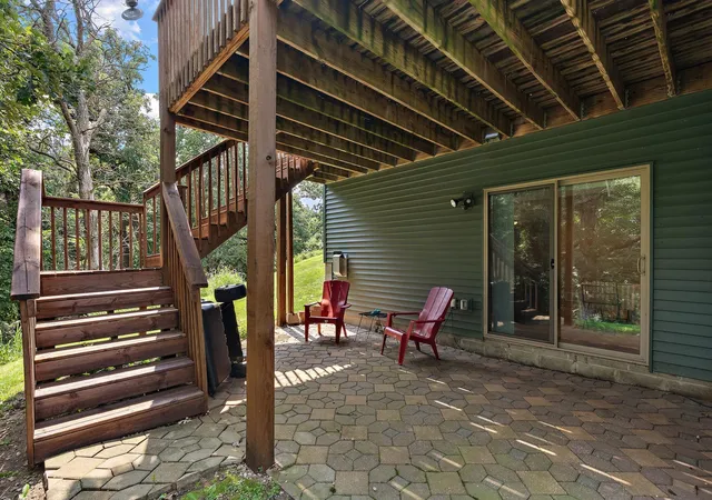 Photo 3 of Single family home for sale at 2823 Dunlap Ln SE, Rochester, MN 55904 | MLS# 7126456 | Listing updated on 2026-09-30