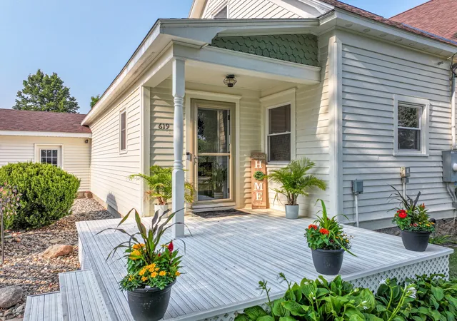 Photo 3 of Single family home for sale at 619 Railroad St, Villard, MN 56385 | MLS# 7126460 | Listing updated on 2026-08-14