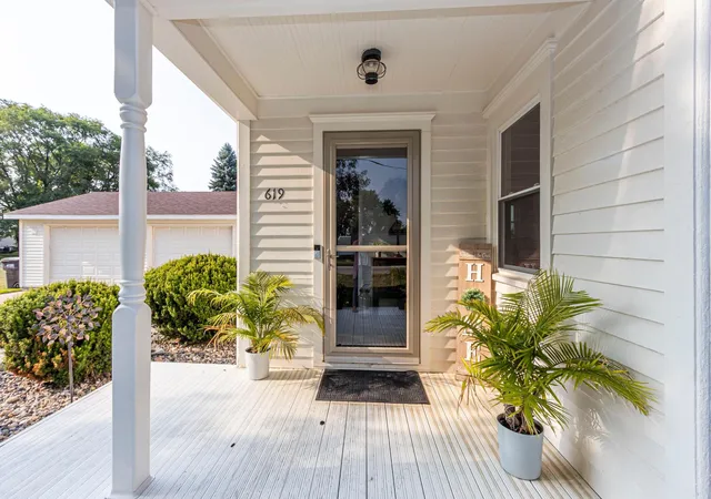 Photo 3 of Single family home for sale at 619 Railroad St, Villard, MN 56385 | MLS# 7126460 | Listing updated on 2026-08-14