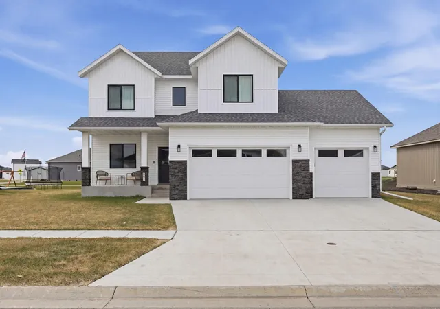 1st image of 102 Annies Wy, Mapleton, ND 58059 | MLS# 7126488