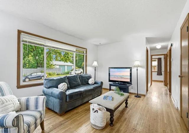 2nd image of 4357 Main St Ne, Minneapolis, MN 55421 | MLS# 7126491